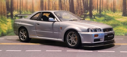 Rare silver autoart nissan - silver,