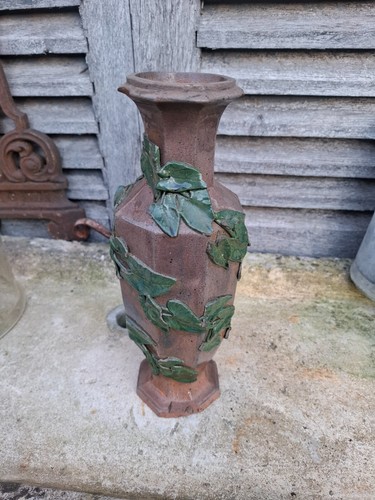 Ancien vase feuillage - ancien, terre