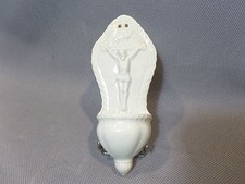 ancien bénitier ,opaque de sarrguemines ,parfait état REF 144