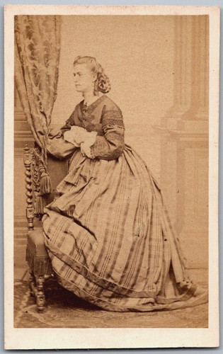 Cdv 1870 jeune femme - jeune, nommée