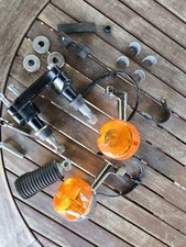 Harley Davidson : Paire clignotants - Repose pied - pièce guidon supérieur ... 