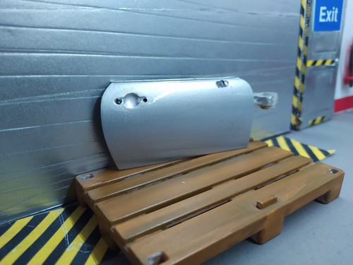 Porte droite grise mini - 1/18,