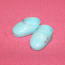Paire de chaussures bleues ciel pour Kiki vintage