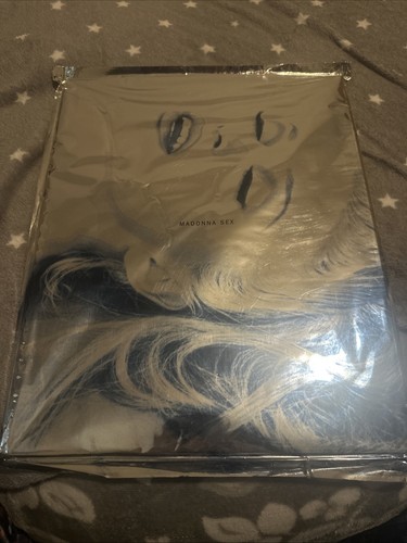 Sex book madonna - madonna, (french
