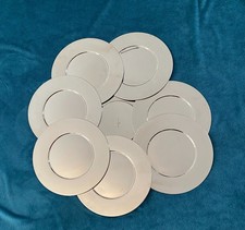 Joli set de 8 sous assiettes