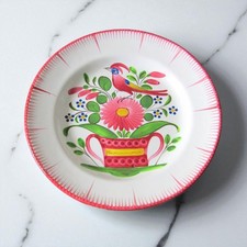 Les Islettes, Lunéville. Assiette faïence décor oiseau sur panier, XIXe siècle