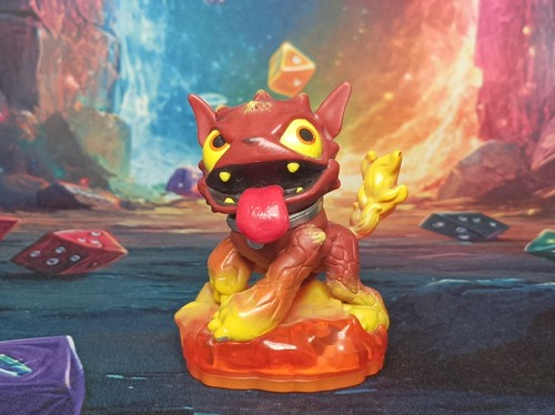 Hot dog figurine skylanders - dog,