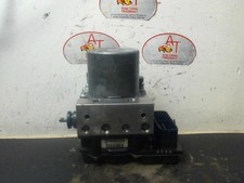 Bloc ABS (freins anti-blocage)