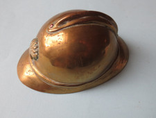 Travail de tranchée - poilus - WW1 - Casque Adrian pour couvercle d'encrier
