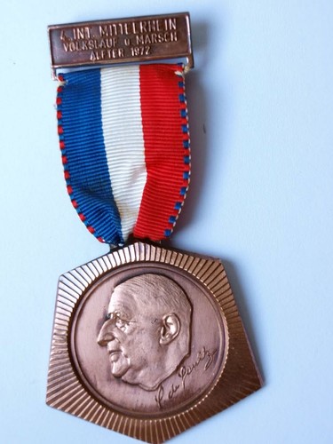 Gaulle médaille pendante - de,
