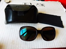 lunettes solaires fendi tres bel etat 