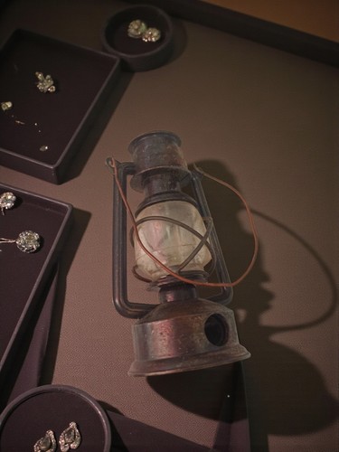 Lampe tempête ancienne