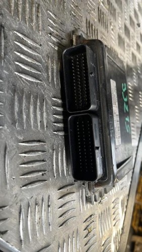 Calculateur moteur renault - calculateur,