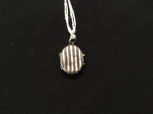Pendentif reliquaire - , à