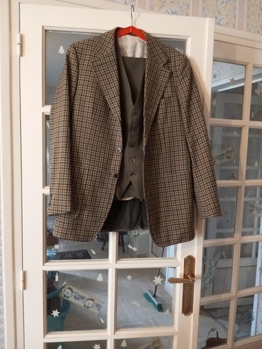 Costume homme trois pièces - trois,