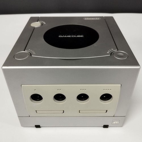 Nintendo gamecube console - nintendo,