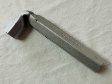 Outil à main Clés à tube