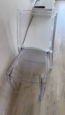 VENDS 4 CHAISES TRANSPARENTES