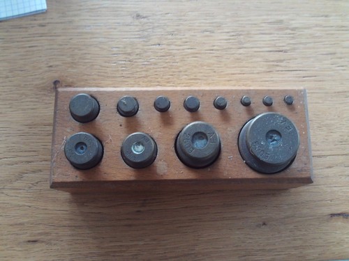 Boite poids ancien - de,