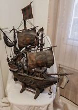 La Santa Maria bateau