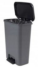 Poubelle à pédales Curver