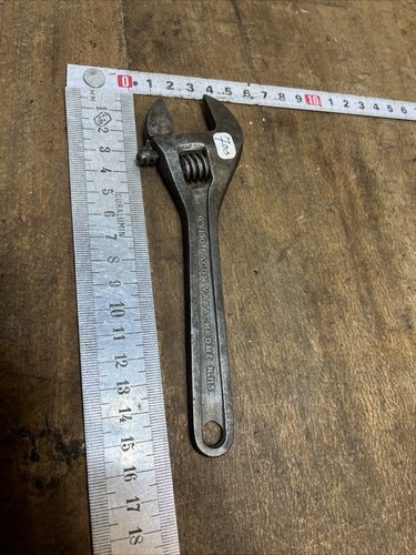 Cle old tool - tool, outil