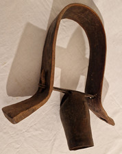 Cloche ancienne Collier bois