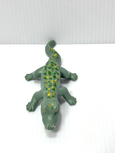 Green alligator crocodile toy - green,