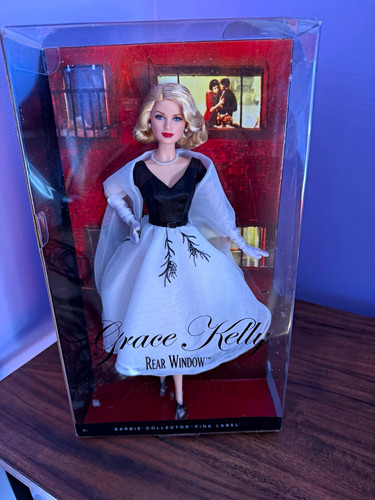 2011 barbie collector pink - collector,