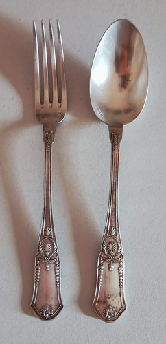 Cuillère fourchette a - et,