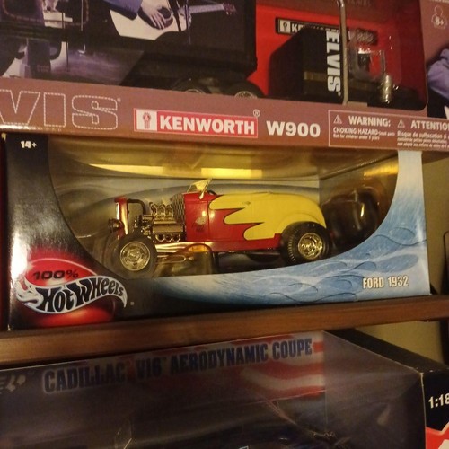 Hot wheels ford - hot,