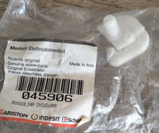 C00045906 Douille droite fermeture porte réfrigérateur ARISTON HOTPOINT INDESIT