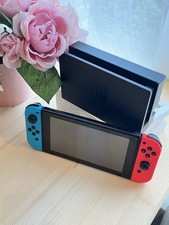 Console Portable Nintendo Switch  Joy-Con Bleu Néon/Rouge Comme Neuve