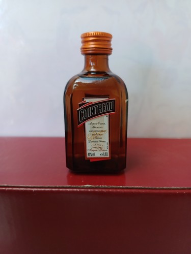 Bouteille alcool miniature - bouteille, d'alcool