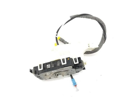 A9067201735 serrure avant