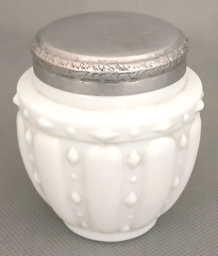 Pot pommade poudrier - à,