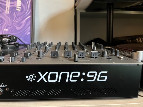 Table mixage xone 96 - table,