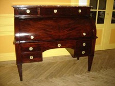 Splendide imposant bureau à cylindre de la 1er moitié du 19éme siécle en acajou