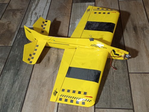 Flite test super bee - super,