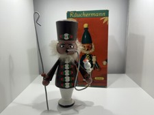 Figurine fumoir en bois