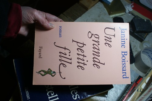 Une grande petite fille - , de