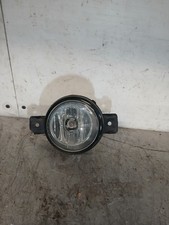 ANTIBROUILLARD AVANT DROIT