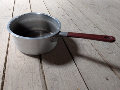 Casserole aluminium manche