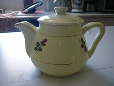 cafetière ancienne porcelaine + son filtre