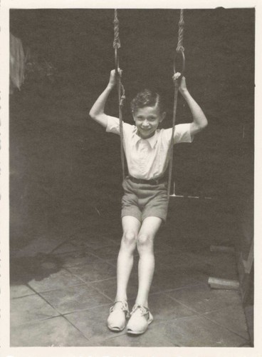 Ancienne photographie jeune - ancienne,