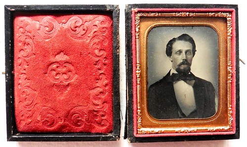 Ambrotype photo portait - , 1/9