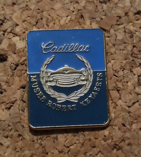 Pin cadillac musee robert - pin's,