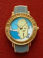 PINS MONTRE - ARTHUS BERTRAND