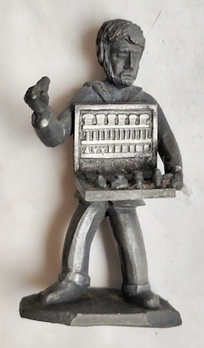 Vintage sculpture figurine - sculpture,