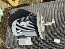 Motor Induction Hitachi 4 Pole 1700 Rpm 60 Hertz 440 Volts